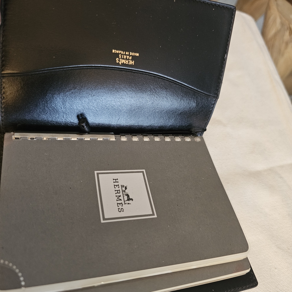 ‼️Sale‼️Hermès Black Spiral Notebook with White Logo - Picture 4 of 10